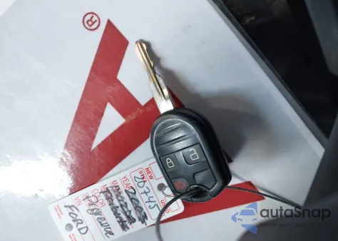 2013 Ford F-150 Stx z USA, uszkodzony, nr VIN 1FTMF1CF1DFD64212